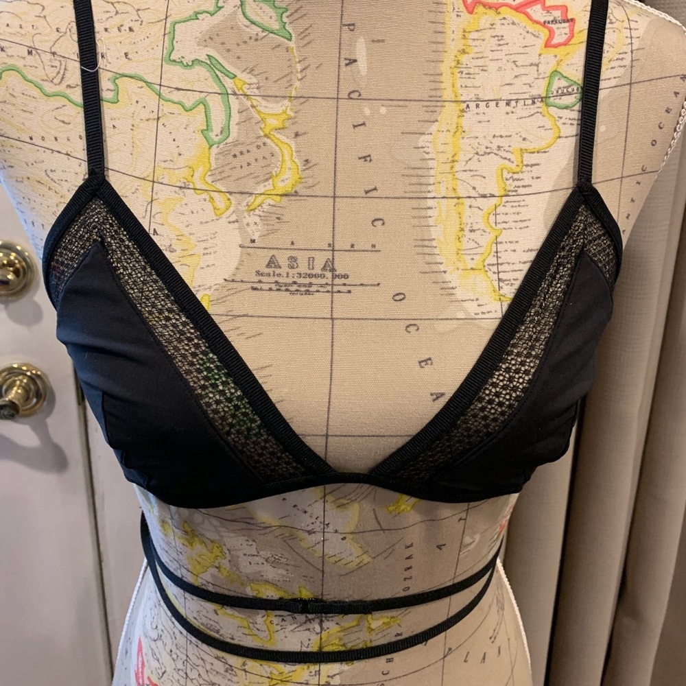 BNWT Victoria’s Secret Unlined Wraparound Bra - Picture 7 of 8